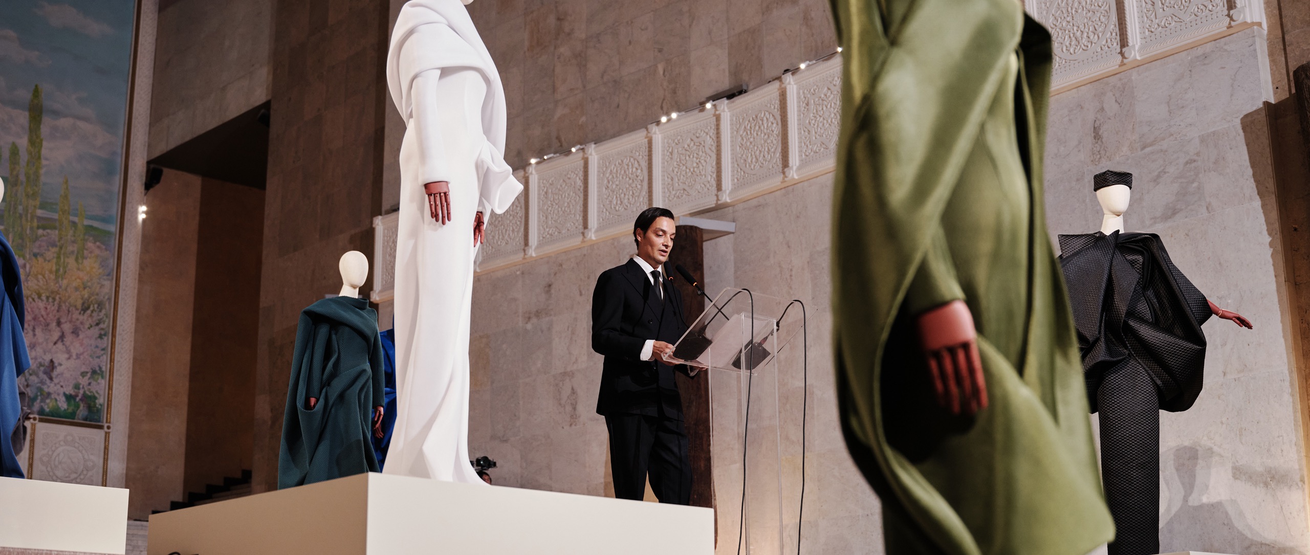 BENCHELLAL, MONUMENTAL | “Sculpting Past Tomorrow”